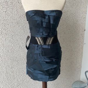 BEBE layer mini dress with belt
